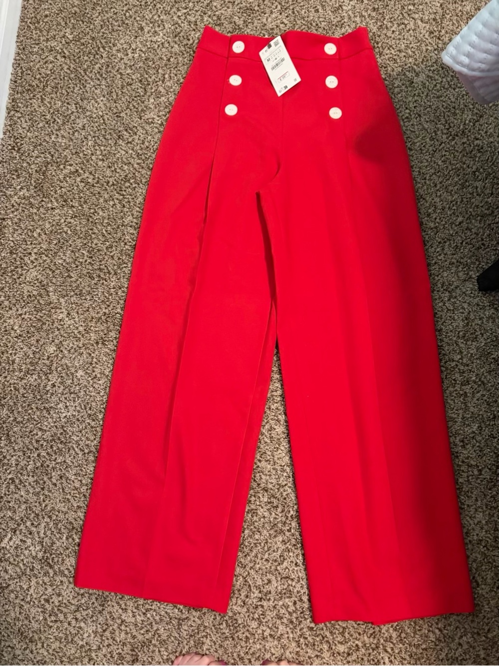 Zara women’s red pants